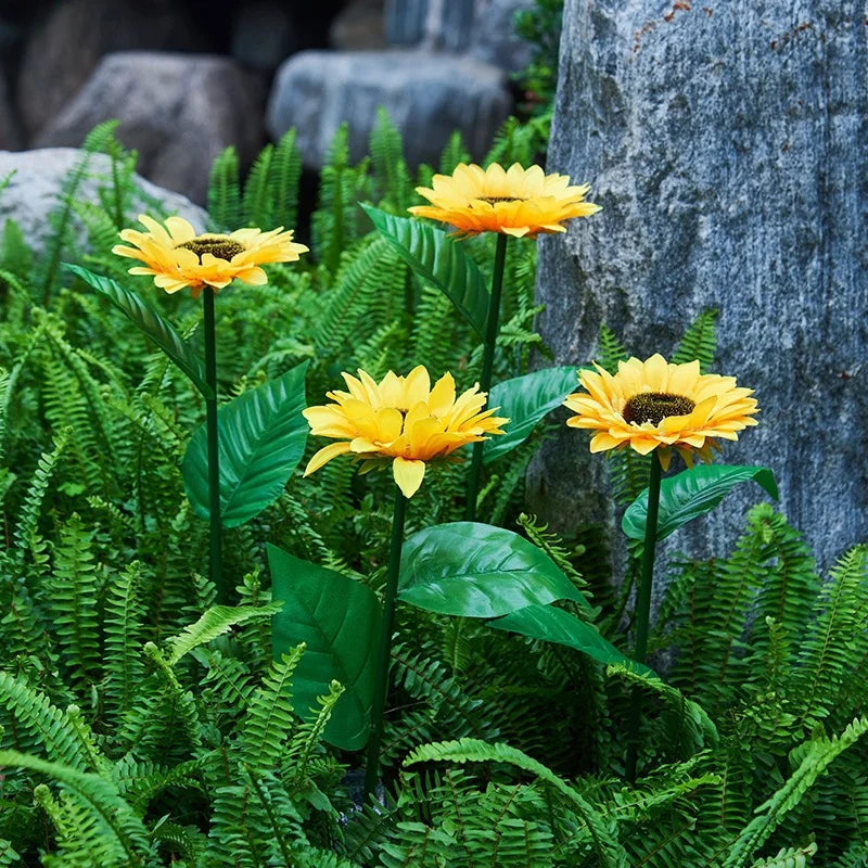Solar Sunflower Garden Light